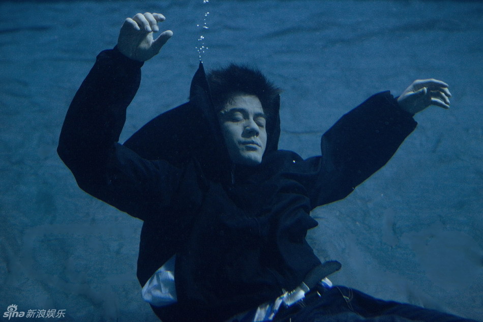 City Under Siege - Aaron Kwok